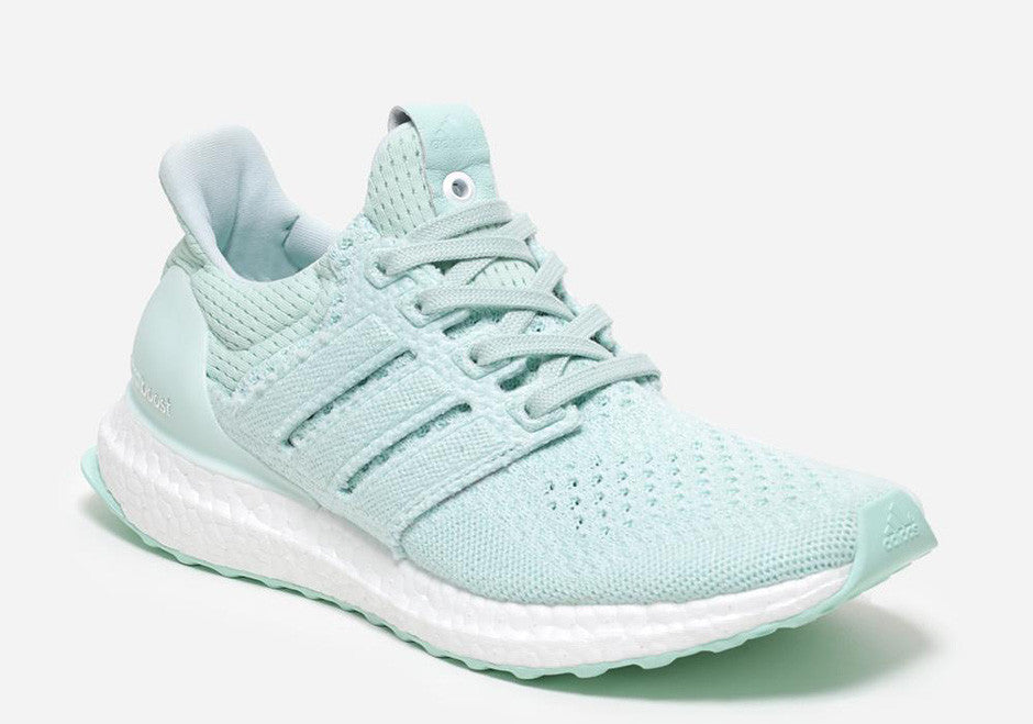 How To Lace Your Sneakers / Swap Your Shoe Laces : NAKED X ADIDAS Ultra Boost 3.0 "Waves Pack"